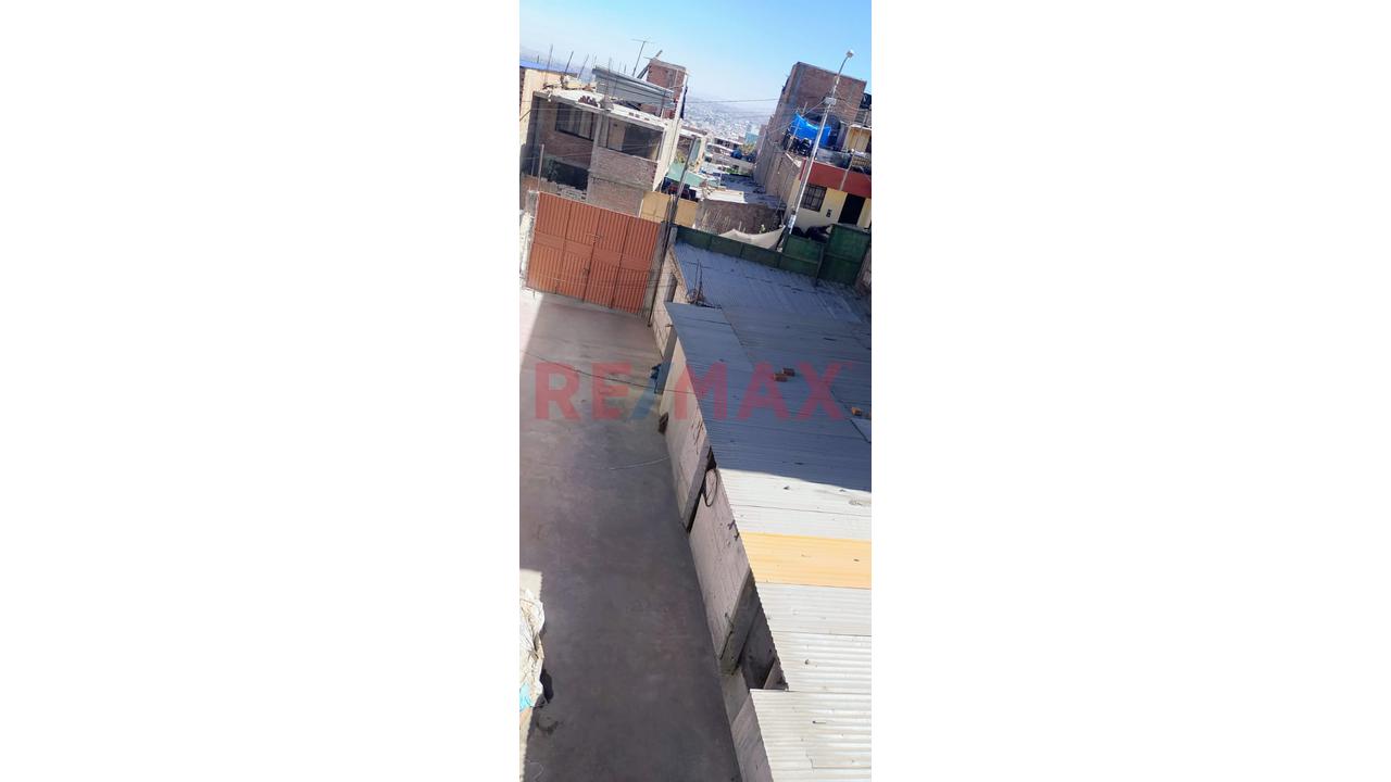 Casa En Venta A 5 Minutos Del Baden, Cerca A Trasnporte Publico — foto 3