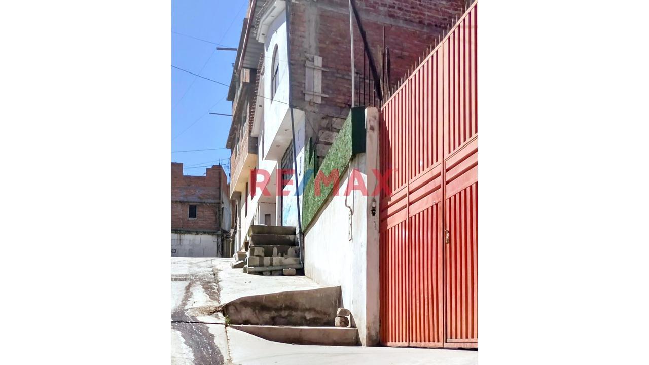 Casa En Venta A 5 Minutos Del Baden, Cerca A Trasnporte Publico