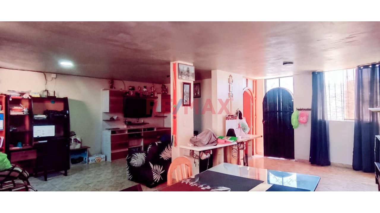 Casa En Venta De 2 Pisos Con Patio De 216 M² - 8