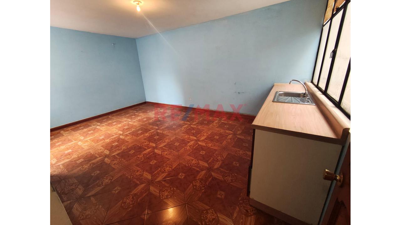 Alquila Tu Nuevo Hogar En Segundo Piso En  San Martin De Porres — foto 4