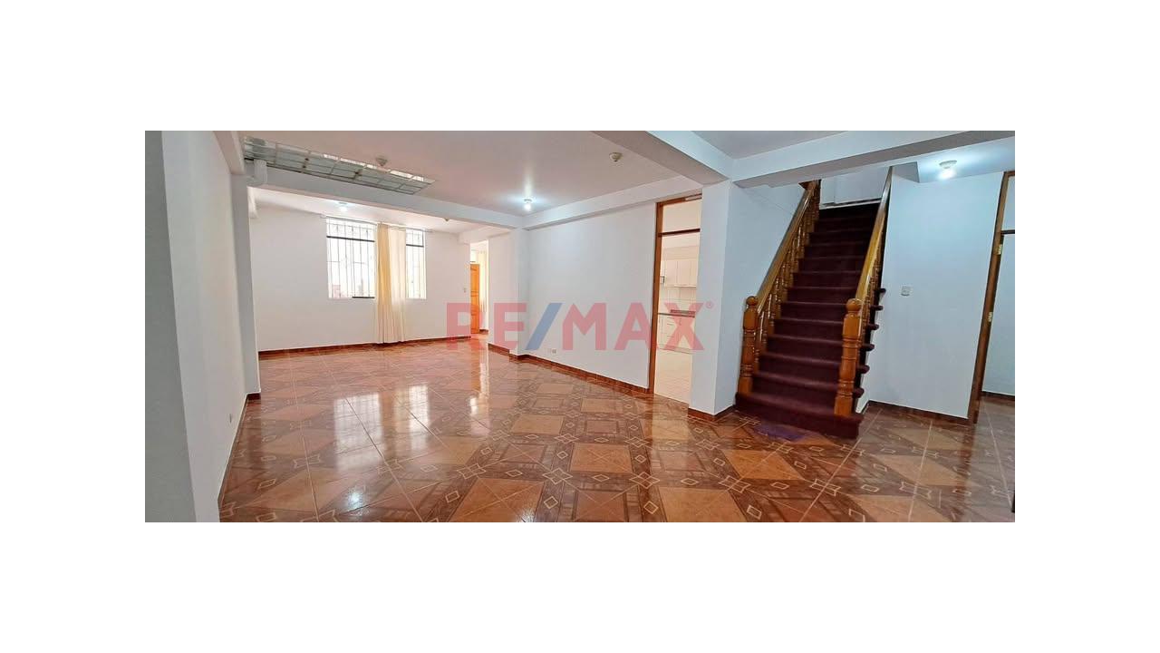 Se Alquila Amplio Departamento  Dúplex De 200 M² En Larapa – Cusco - 8