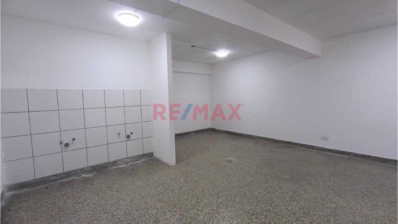 En Venta Local Comercial En Santa Patricia La Molina Ideal Para Oficinas O Negocios - 12