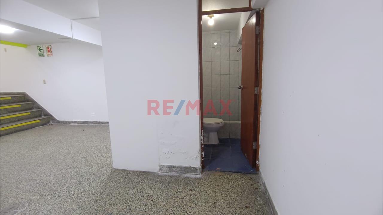 En Venta Local Comercial En Santa Patricia La Molina Ideal Para Oficinas O Negocios - 13