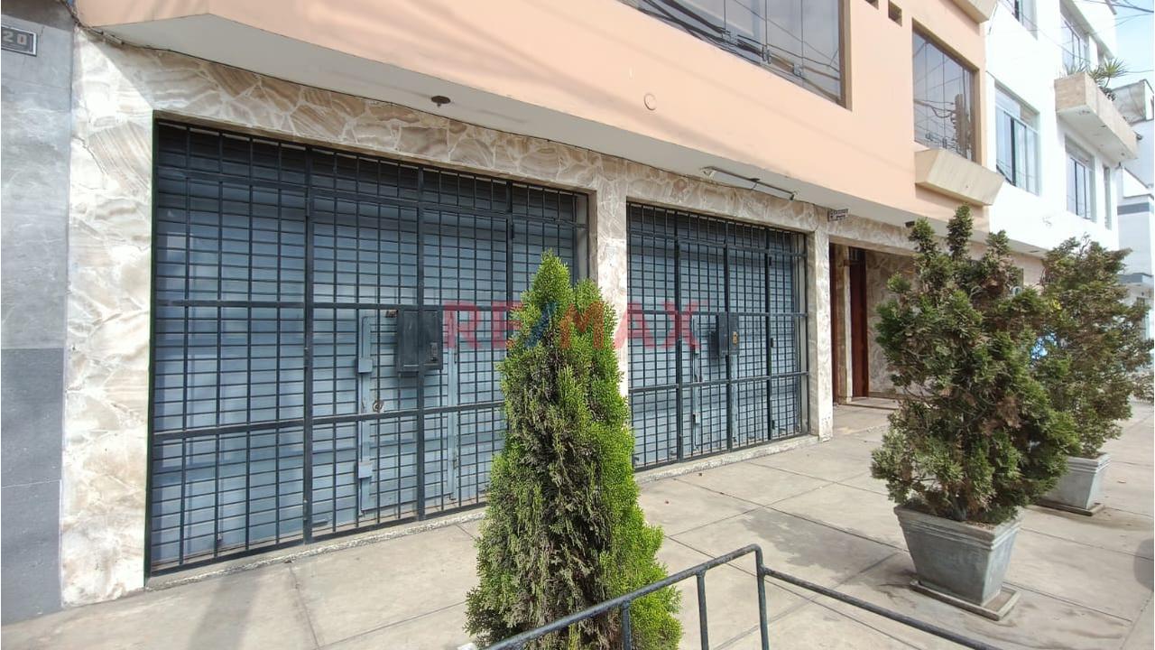 En Venta Local Comercial En Santa Patricia La Molina Ideal Para Oficinas O Negocios - 1