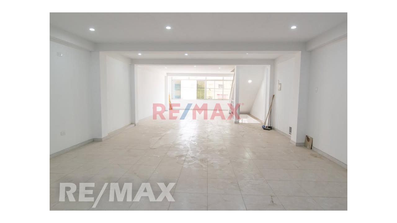 🏪 ¡Se Alquila Amplio Local Comercial En 2Do Piso  - Av. Mariategui - San Juan De Lurigancho! 🚀 - 6
