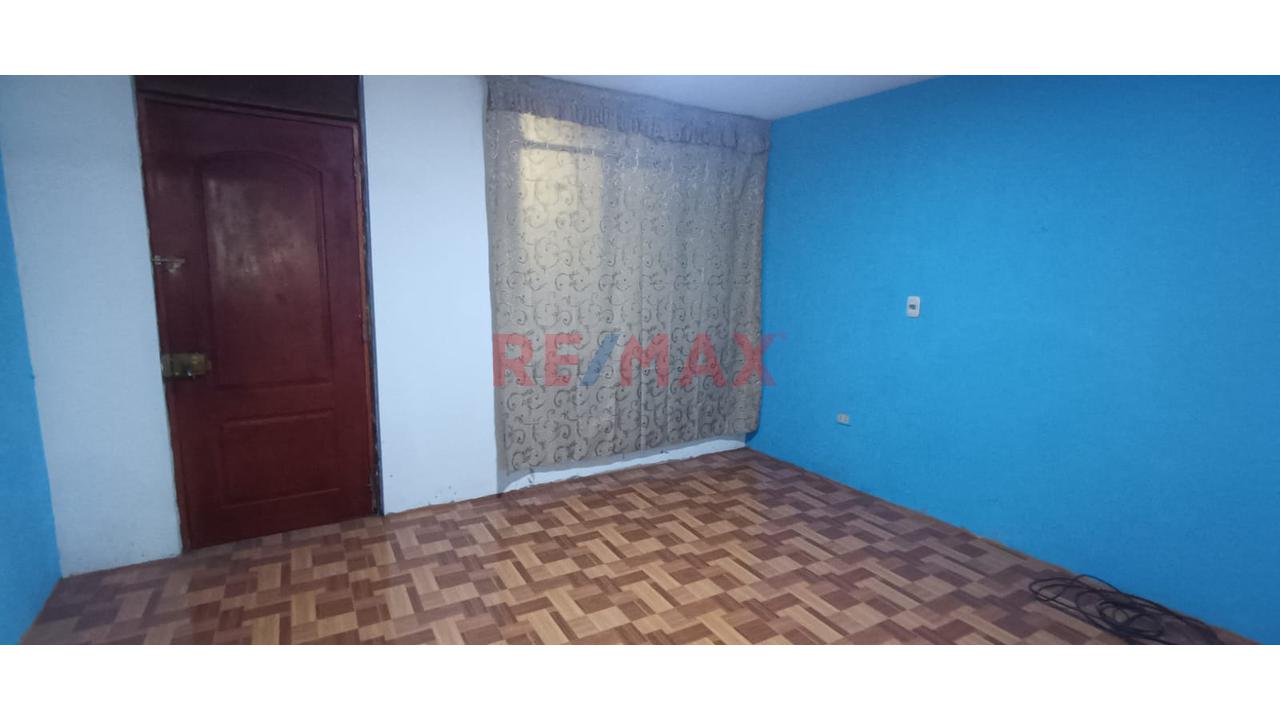 Vendo Amplia Y Estratégica Casa Familiar De 259 M² En Comas: Máximo Confort Y Excelente Conectividad — foto 4