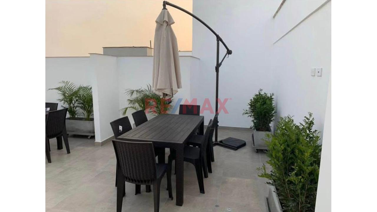 Venta De Moderno Departamento  En Chacarilla Del Estanque — foto 9