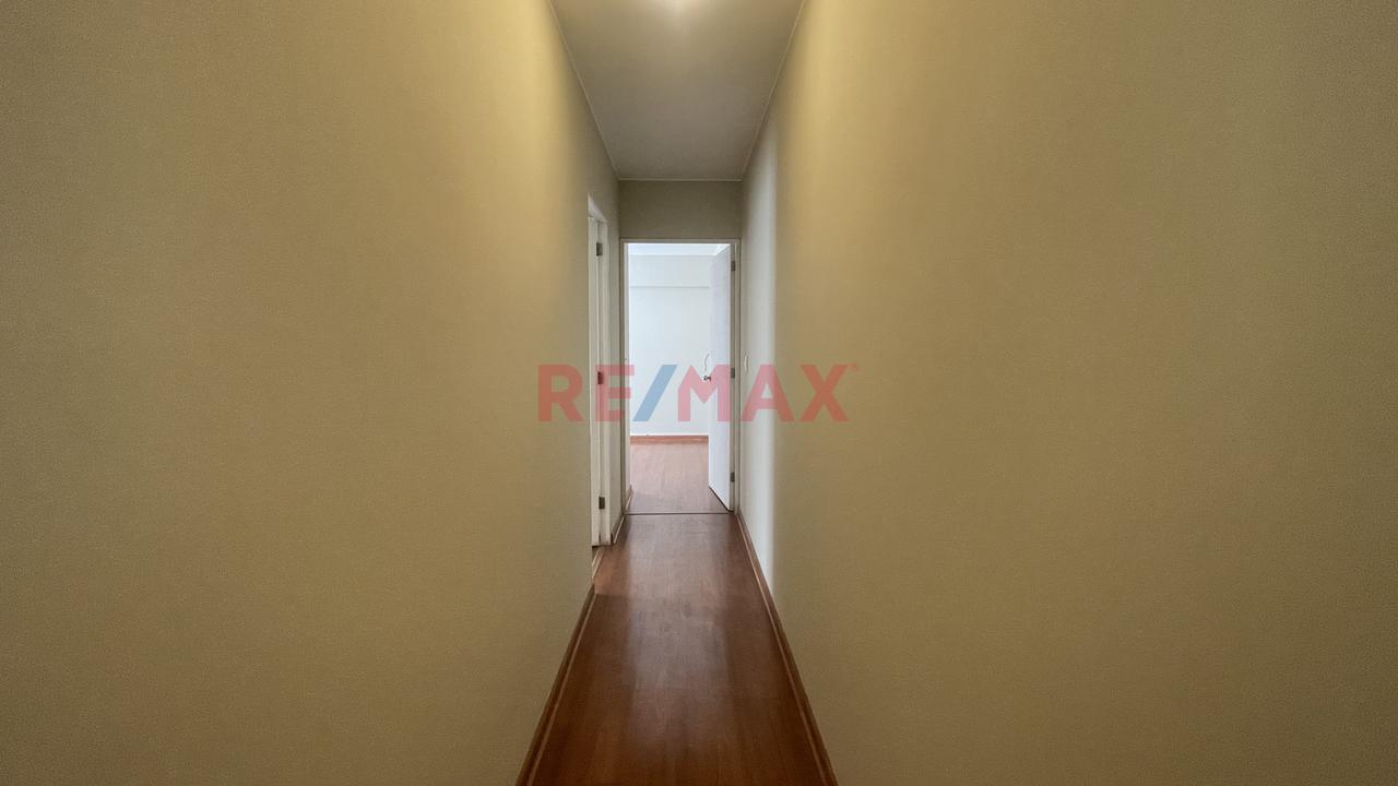 🏡 Vive En La Av. Antonio Miró Quesada: Amplitud, Privacidad Y Una Ubicación Que Lo Tiene Todo. — foto 9