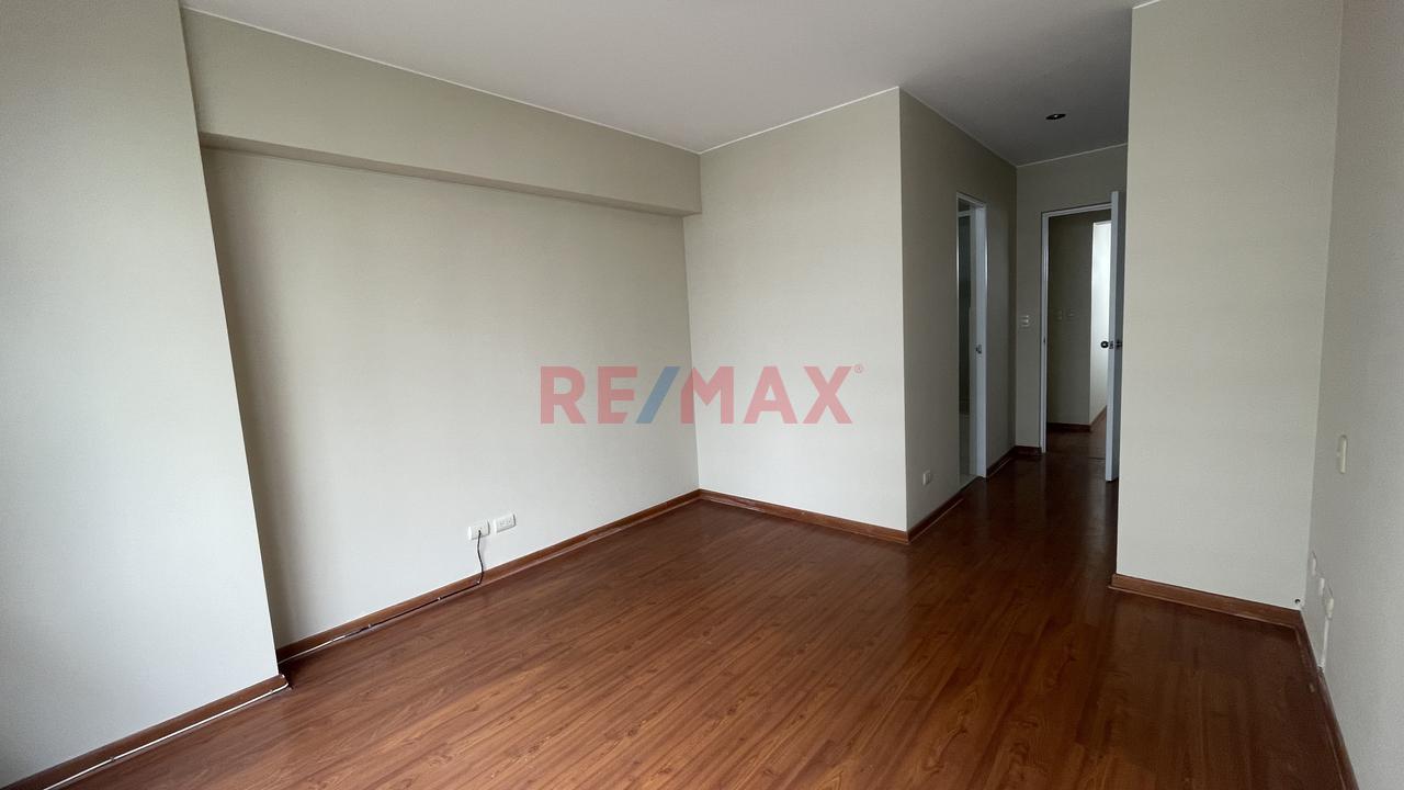 🏡 Vive En La Av. Antonio Miró Quesada: Amplitud, Privacidad Y Una Ubicación Que Lo Tiene Todo. — foto 7