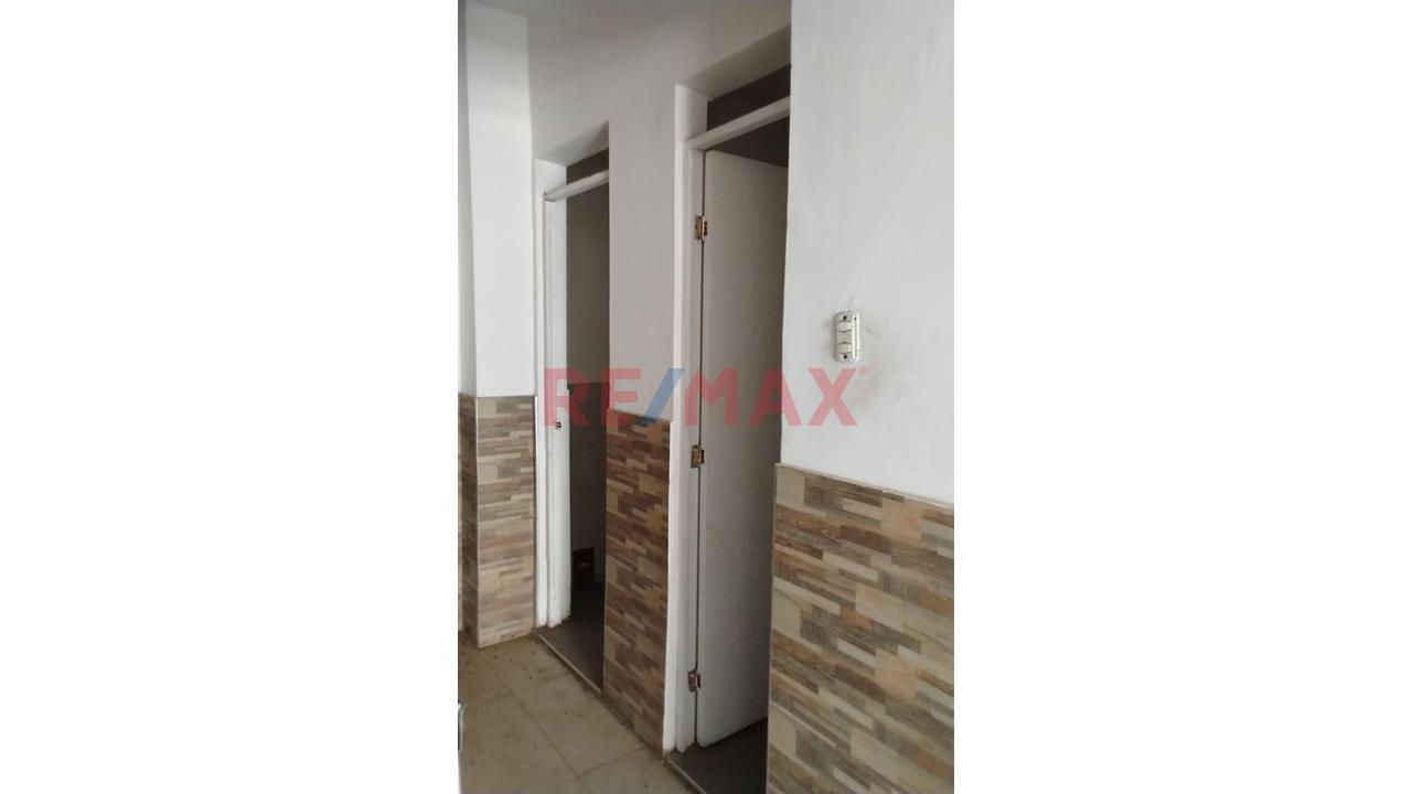 Local Comercial De 75 M² En Urb. Ignacio Merino - 1.ª Etapa, Ubicado Sobre Avenida Principal Y Cerca A Inkafarma. - 5