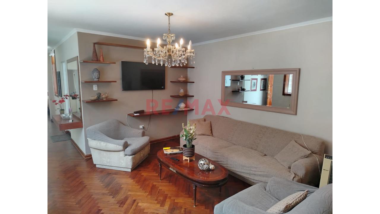 Venta De Lindo Departamento De 122 M2 En Lince Límite Con San Isidro — foto 4