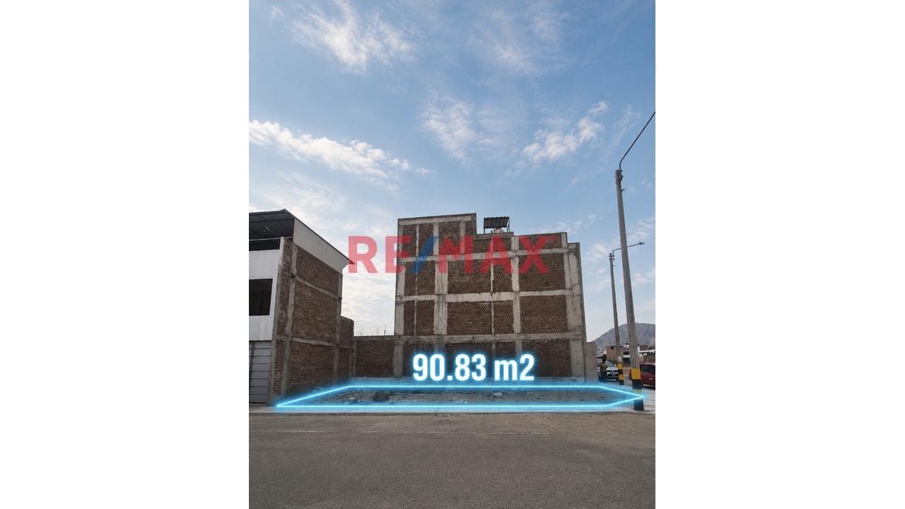 Se Vende Lote En Esquina En El Condominio Altos Del Valle - 1