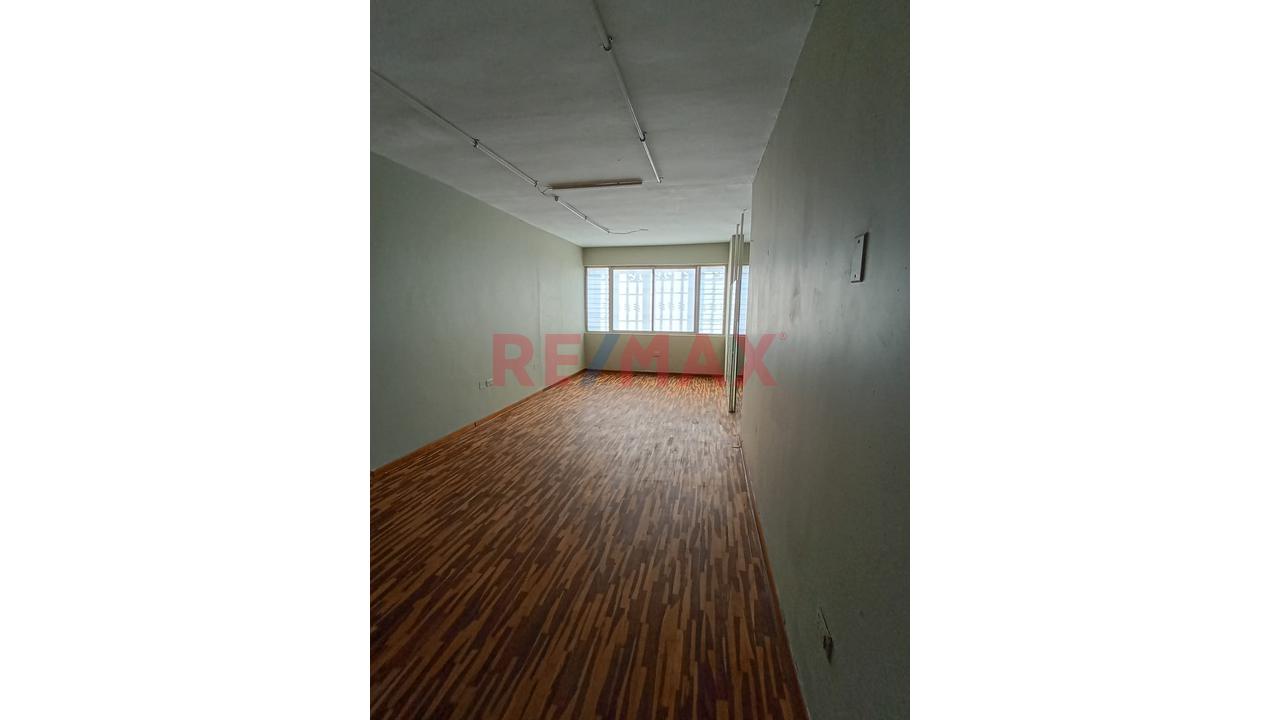 Se Alquila Oficina - Zona Comercial - Salamanca - 7
