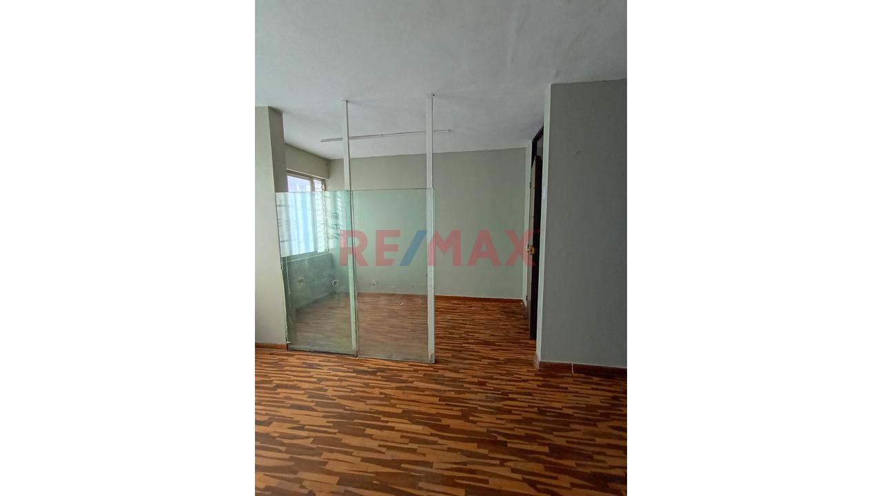 Se Alquila Oficina - Zona Comercial - Salamanca - 5