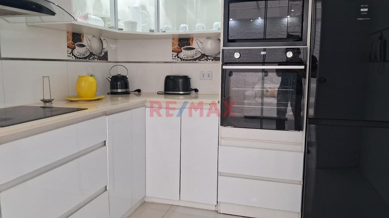 Departamento Amoblado, 1°, Piso En Alquiler _ Urb. Upao 2 - 9