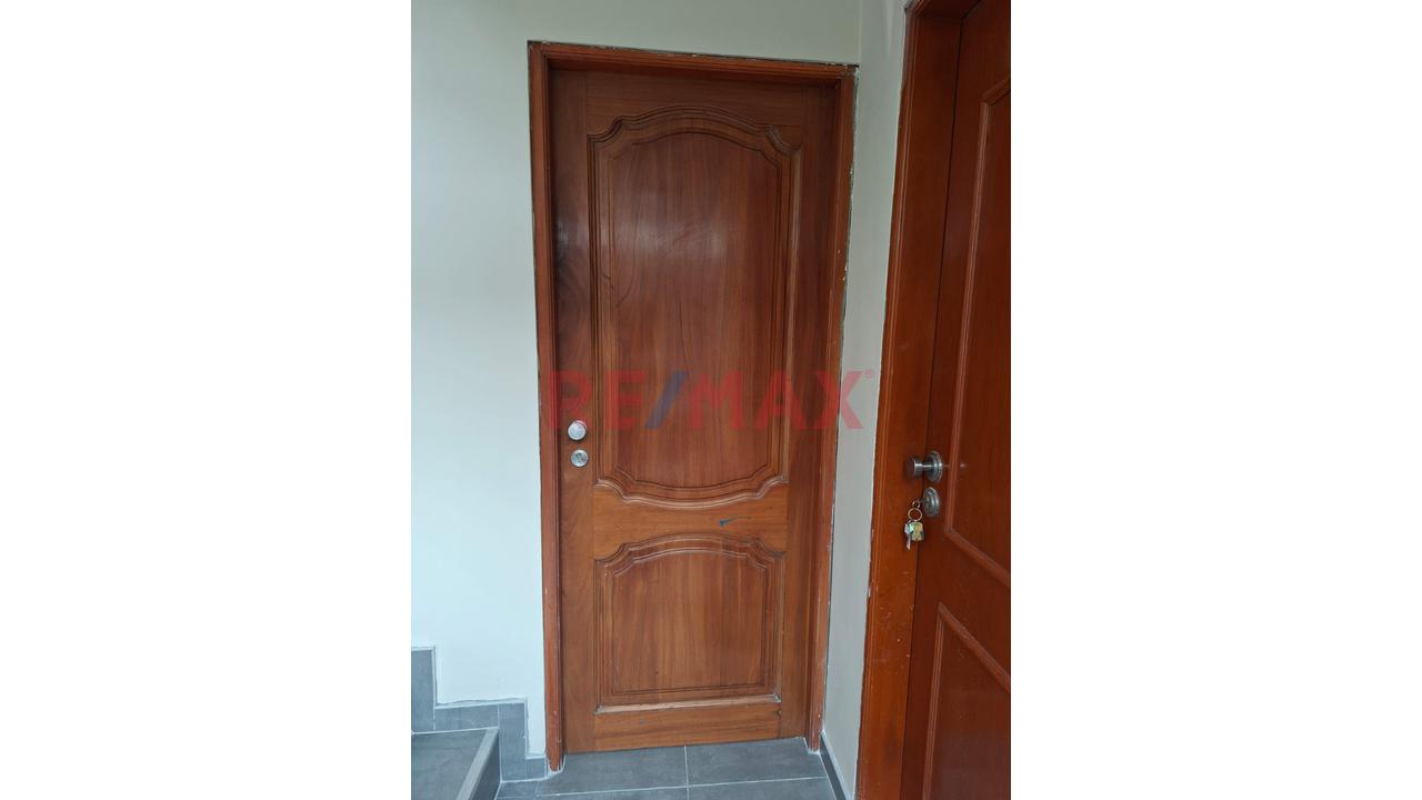 Venta De Hermoso Departamento A Espalda Del Hospital Sergio Bernales Collique Primera Zona — foto 11