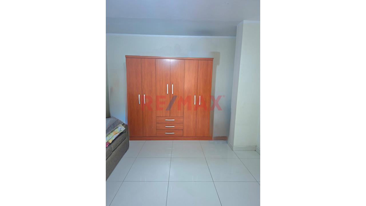 Venta De Hermoso Departamento A Espalda Del Hospital Sergio Bernales Collique Primera Zona — foto 5