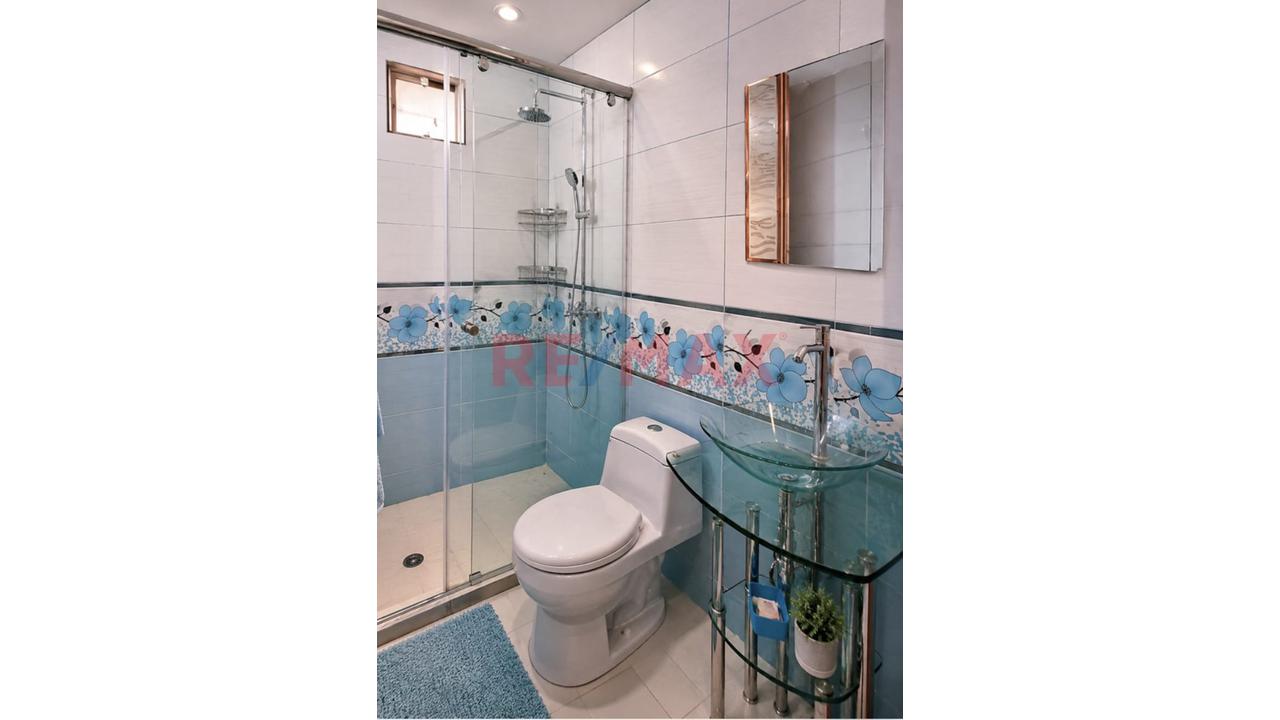 Venta De Hermoso Departamento A Espalda Del Hospital Sergio Bernales Collique Primera Zona — foto 7