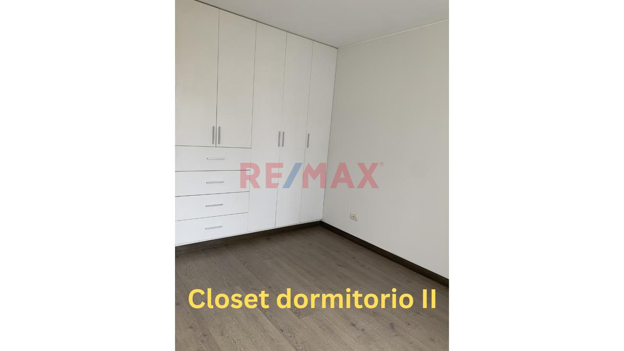 Venta De Amplio Departamento En Miraflores — foto 10