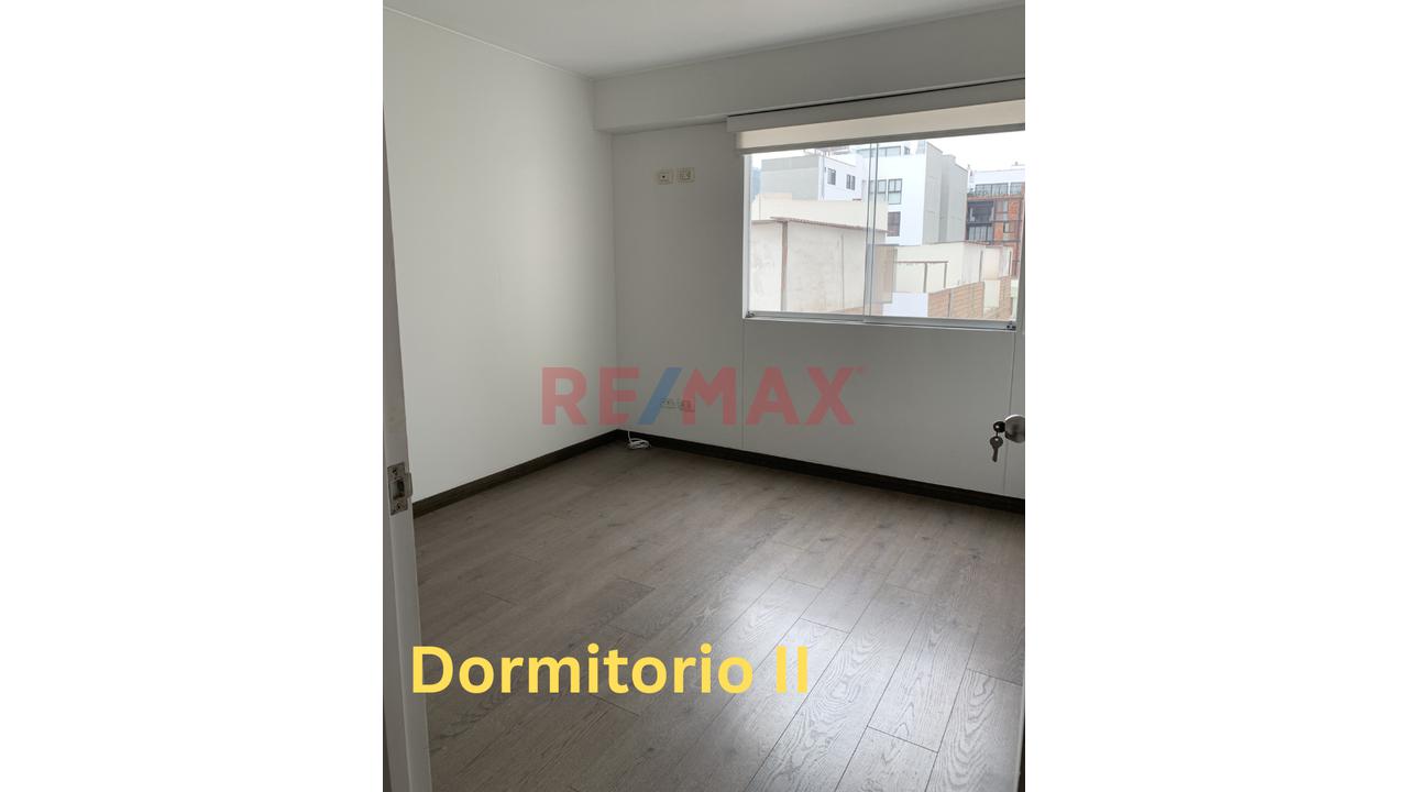 Venta De Amplio Departamento En Miraflores — foto 9