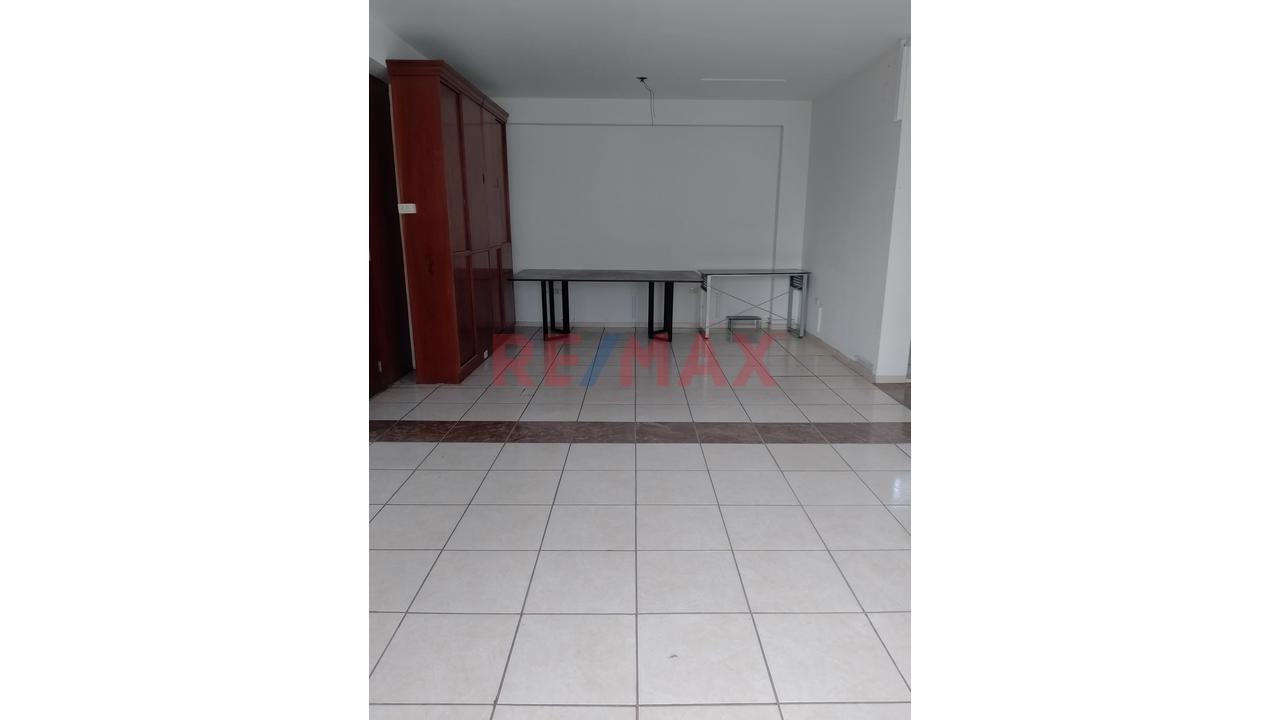 🏢 ¡Oportunidad Única! Oficina En Venta – Av. Arequipa — foto 2