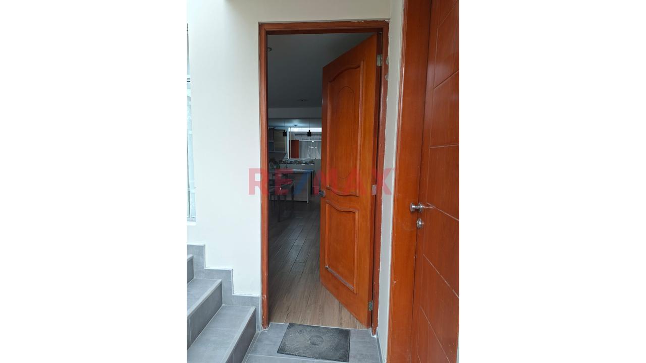 Venta De Departamento Semi Amoblado Cerca Del Hospital Sergio Bernales  Collique — foto 15