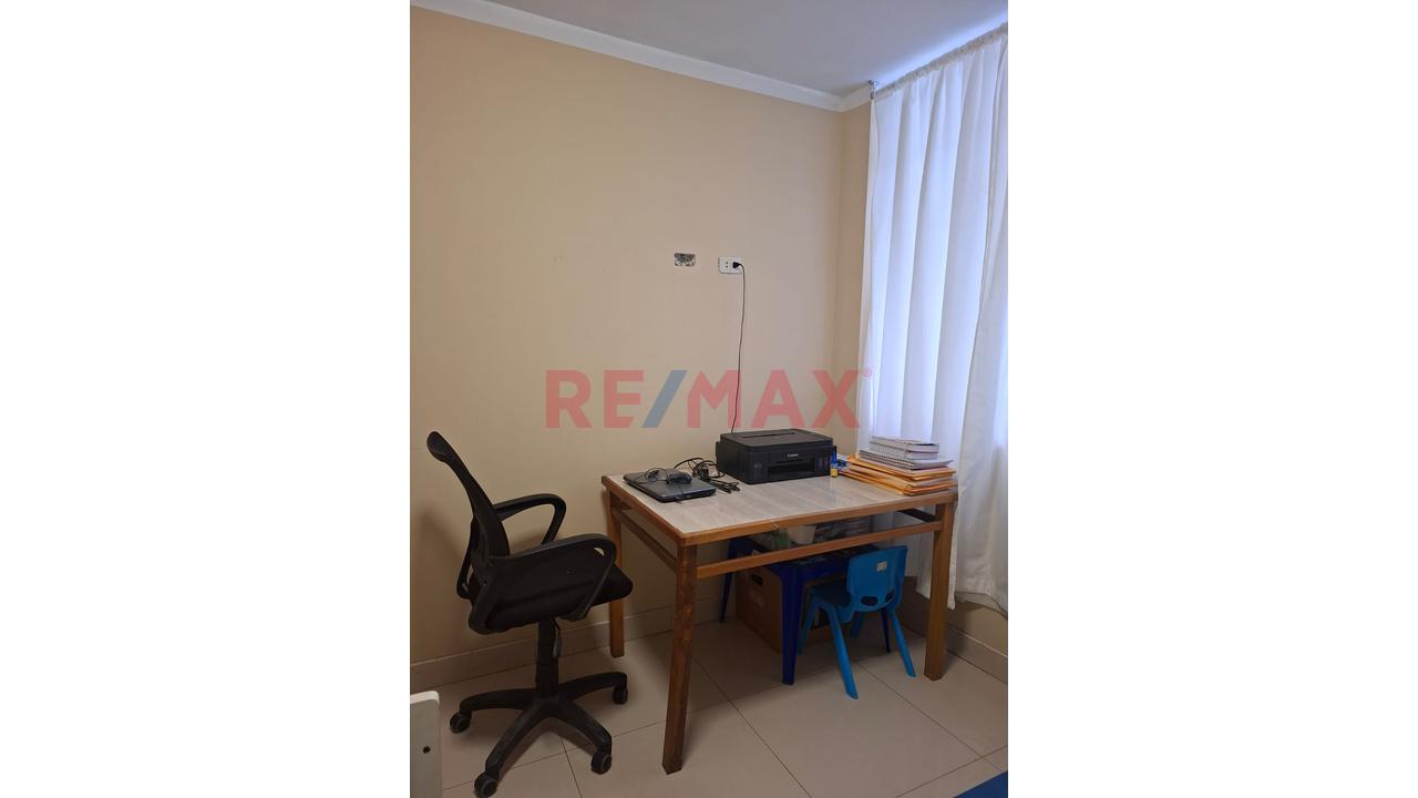 Venta De Departamento Semi Amoblado Cerca Del Hospital Sergio Bernales  Collique — foto 14