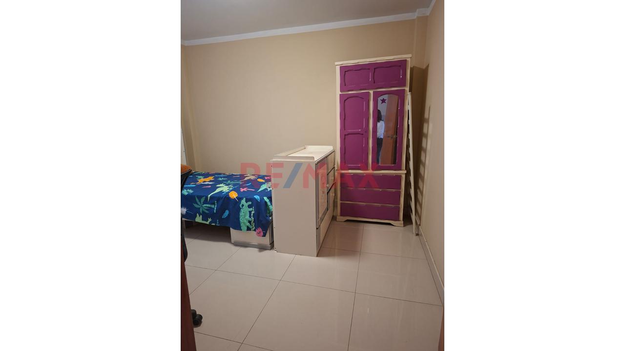 Venta De Departamento Semi Amoblado Cerca Del Hospital Sergio Bernales  Collique — foto 13