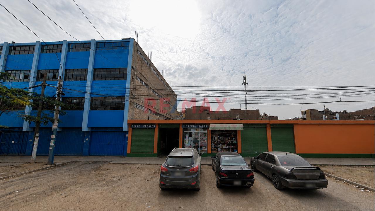Local comercial de 140 m² en Callao — foto 3