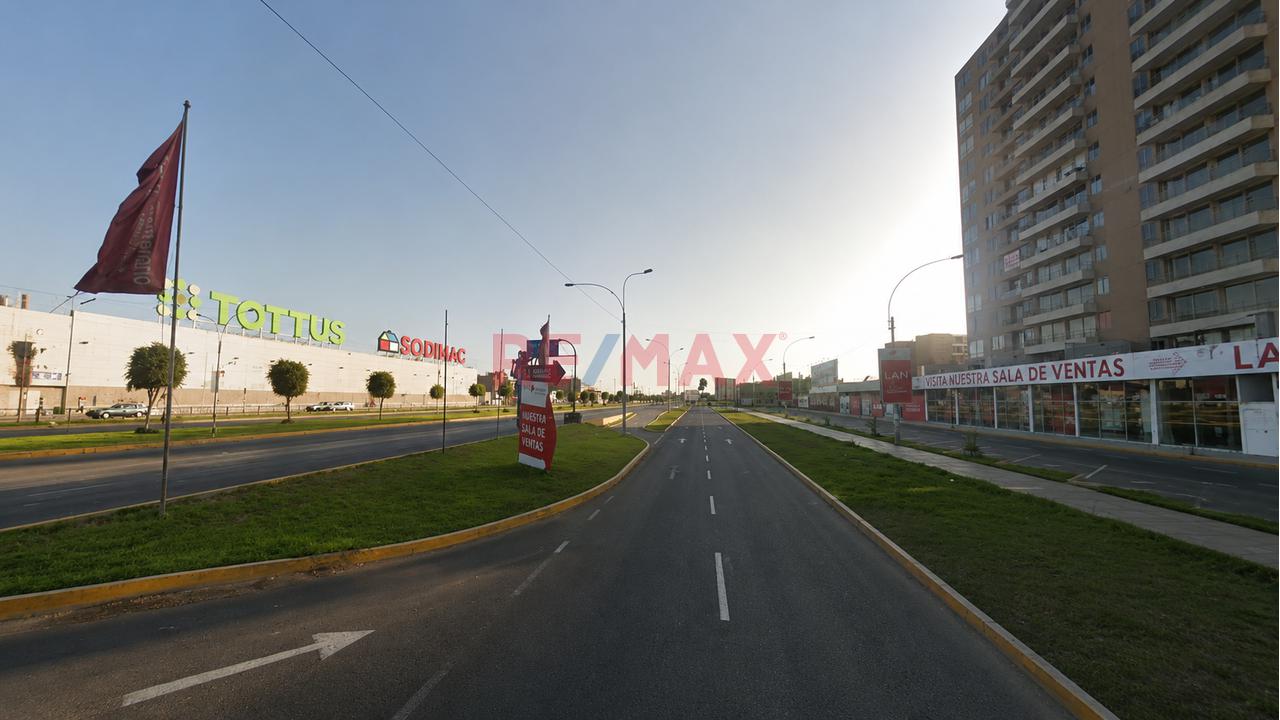 Local comercial de 140 m² en Callao — foto 4