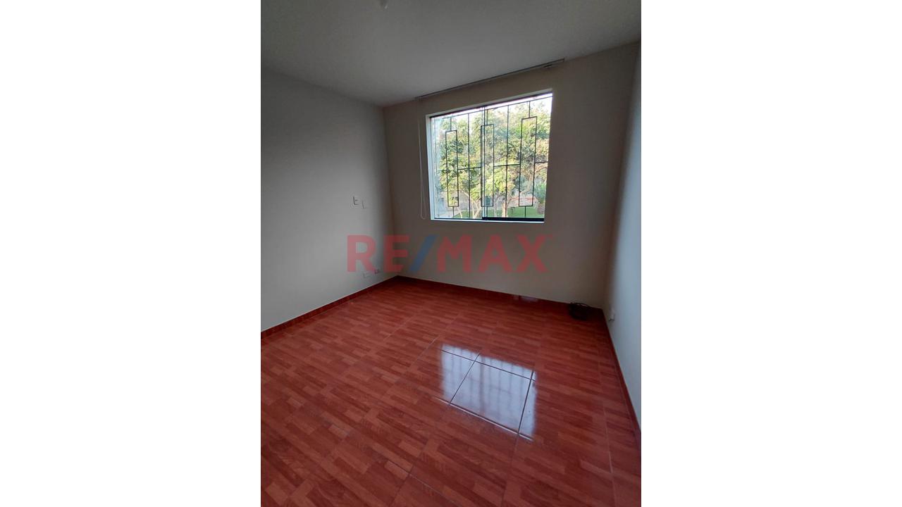 Venta Departamento 2Hab - La Molina-3Er Piso - 11