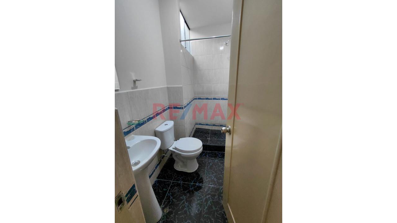 Venta Departamento 2Hab - La Molina-3Er Piso - 12