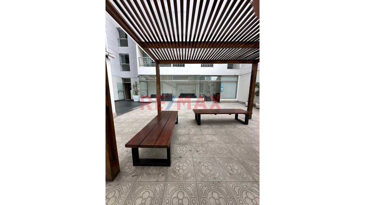 Lindo Departamento De Dos Habitaciones + Cochera En Alquiler En Lince — foto 7