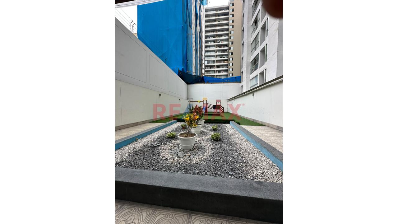 Lindo Departamento De Dos Habitaciones + Cochera En Alquiler En Lince — foto 9