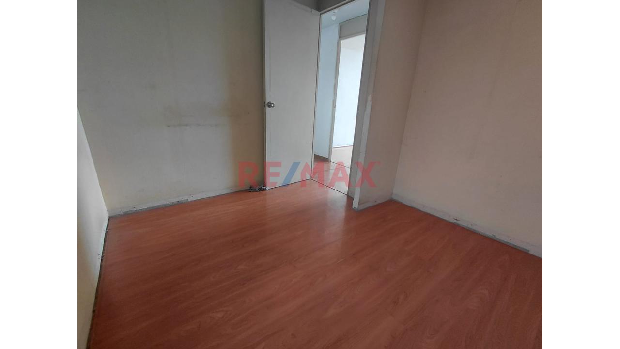 Alquilo Departamento De 3 Habitaciones En Condom. Ciudad Nueva  Frente A Tottus De Canta Callao — foto 5