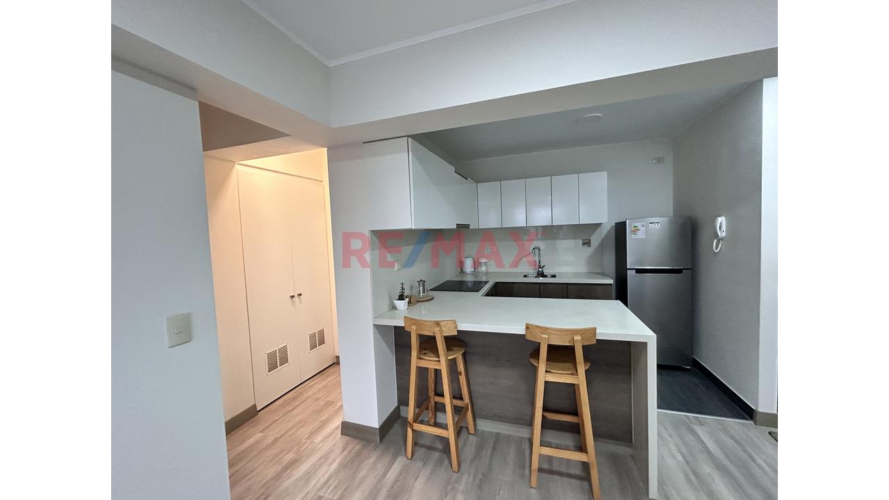 Alquiler San Isidro Semi Amoblado Piso 3 Balcon Int. — foto 7