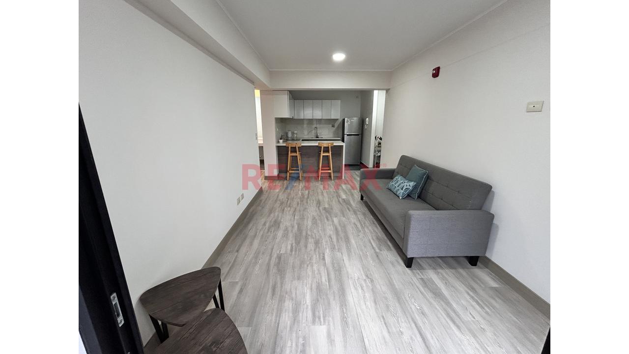 Alquiler San Isidro Semi Amoblado Piso 3 Balcon Int. — foto 10