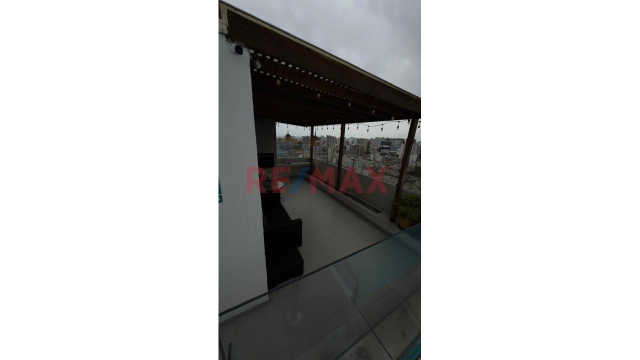 Exclusivo Dúplex Frente A Parque Con Terraza Y Excelentes Áreas Comunes - 17
