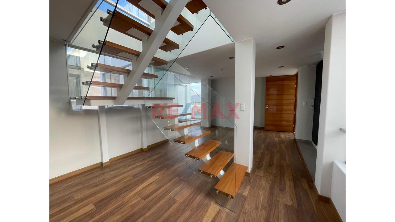 Departamento Duplex En Venta - 3