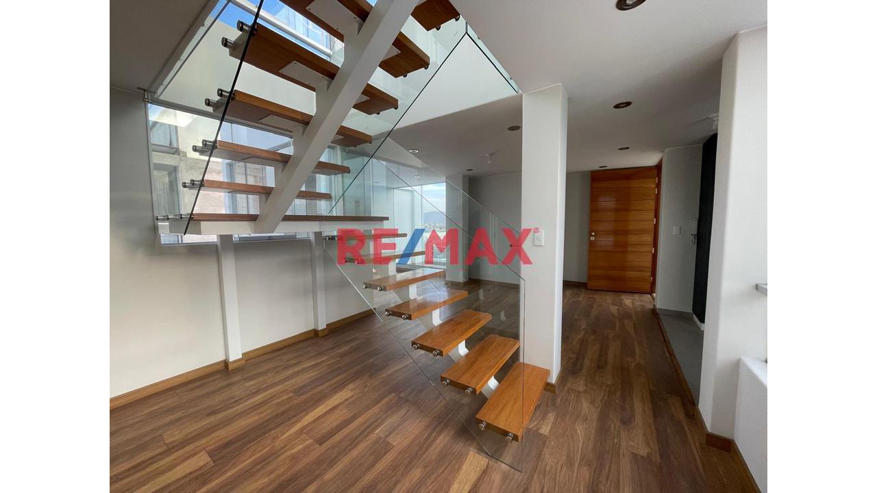 Departamento Duplex En Venta - 1