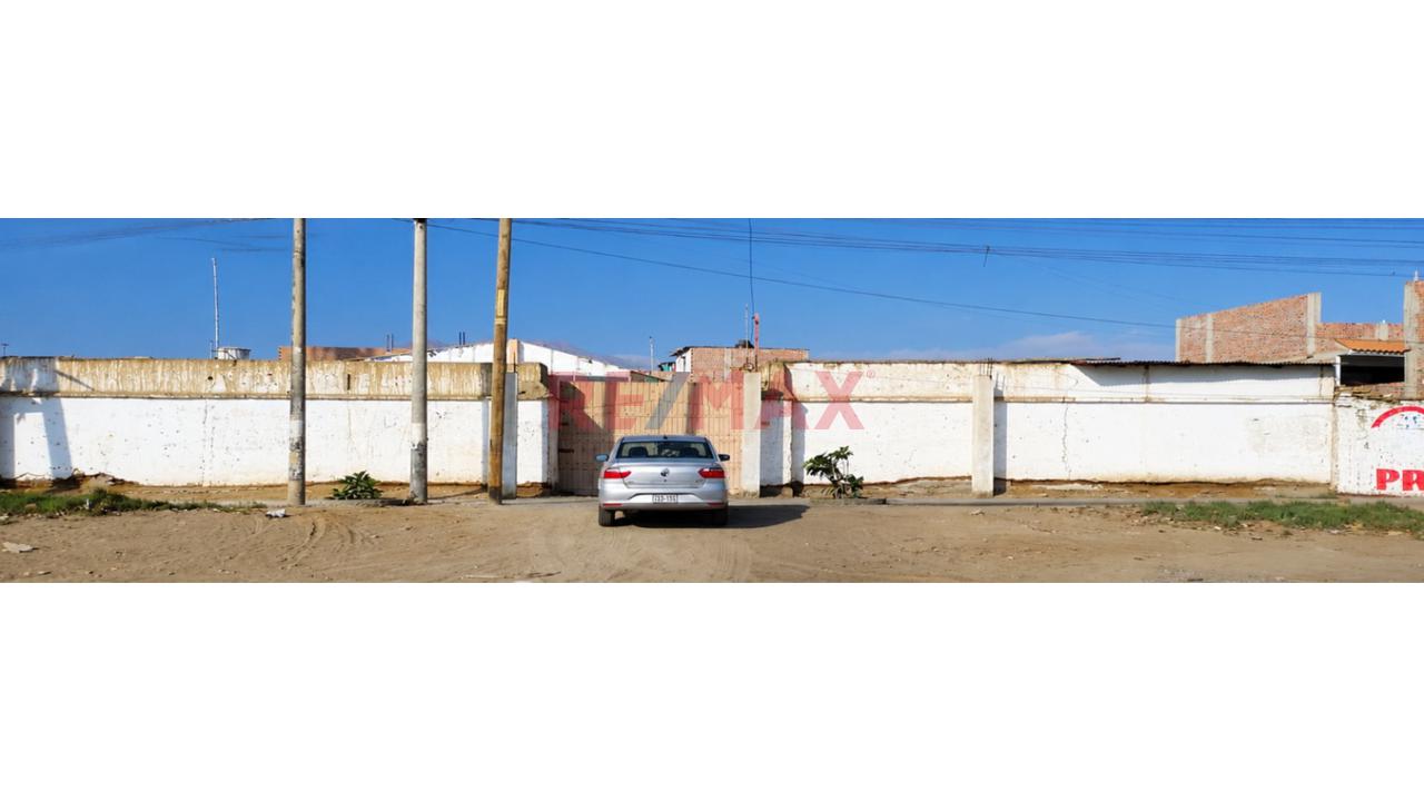 Ocasion De Inversion Venta De Propiedad Como Casa O Terreno!! - Moche Las Delicias - 1