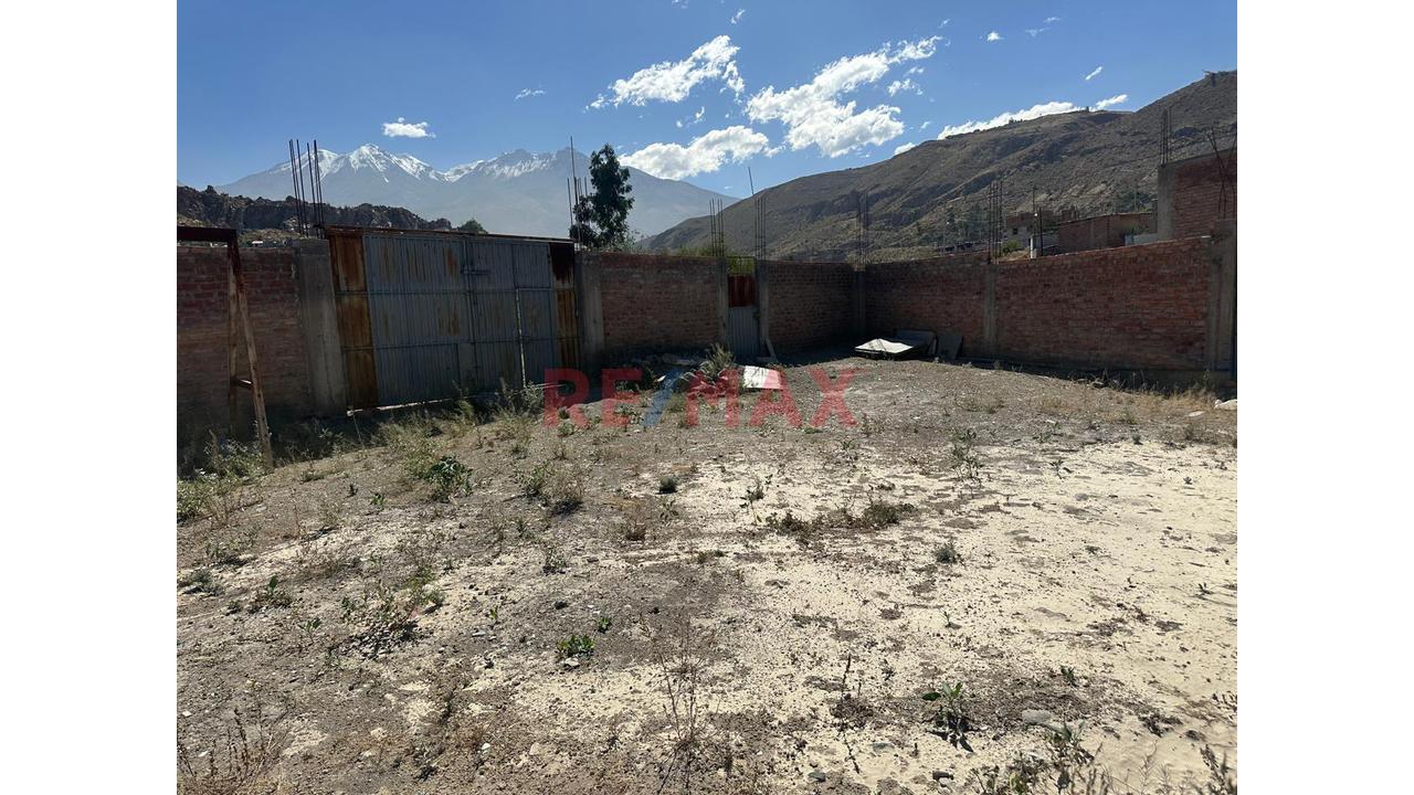 🏡 Terreno En Esquina De 300 M² En Villa Confraternidad – Alto Selva Alegre - 6