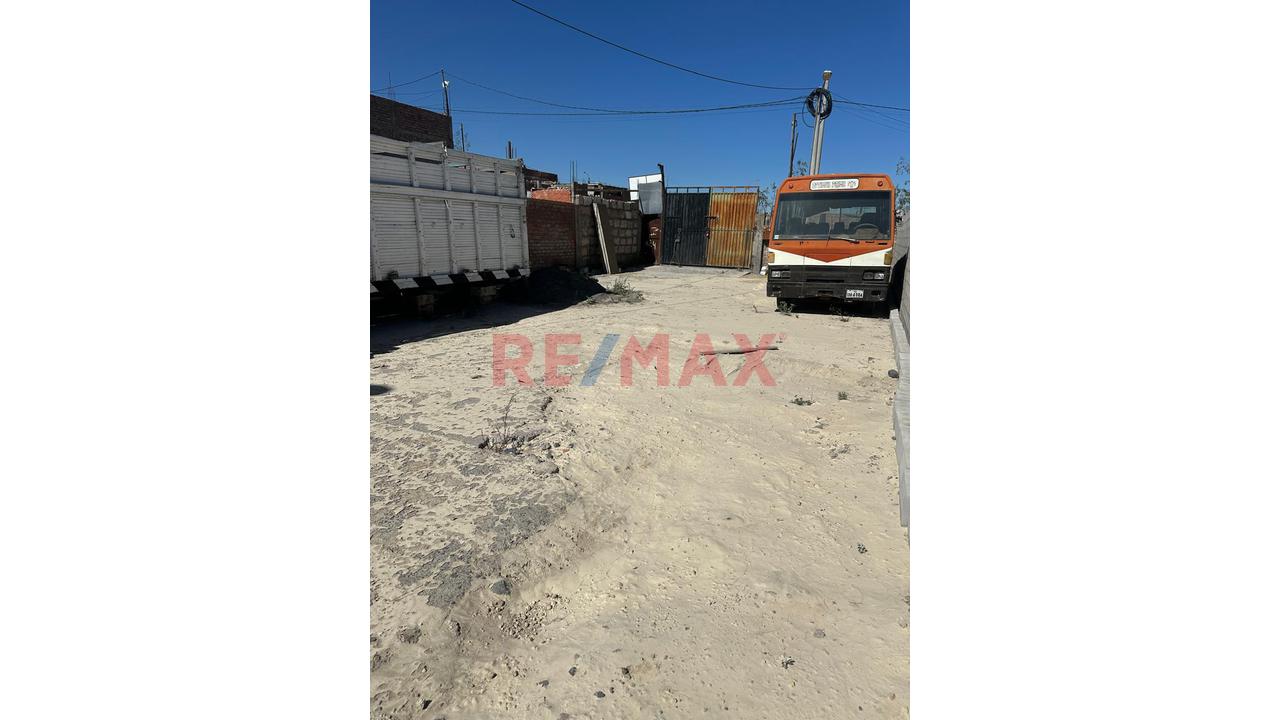 🏡 Terreno En Esquina De 200 M² En Villa Confraternidad – Alto Selva Alegre - 2