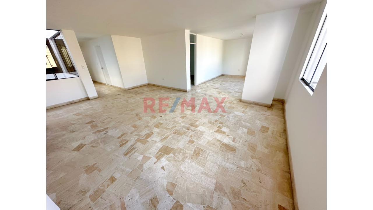 🏡 Amplio Departamento En Los Aromos, La Molina | Us$240,000 — foto 3