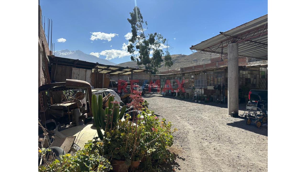 ¡Terreno Industrial En Alquiler! 1,200 M² Listo Para Operar En Villa Confraternidad - 1