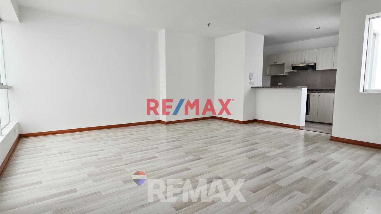 Vendo Moderno Duplex De Estreno + Aires En Surquillo, Limite Con San Isidro. - 1