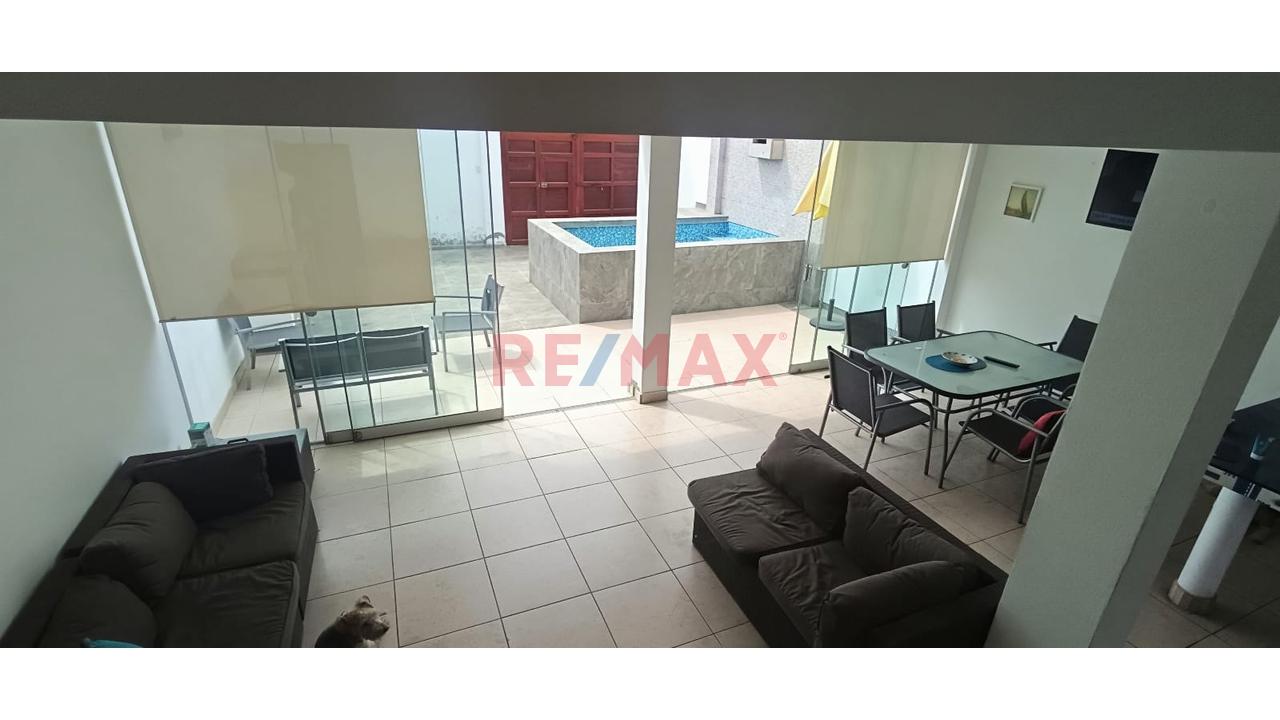 Casa En Venta En Playa Los Lobos! Segunda Fila, ¡A Pasos Del Mar! - 3