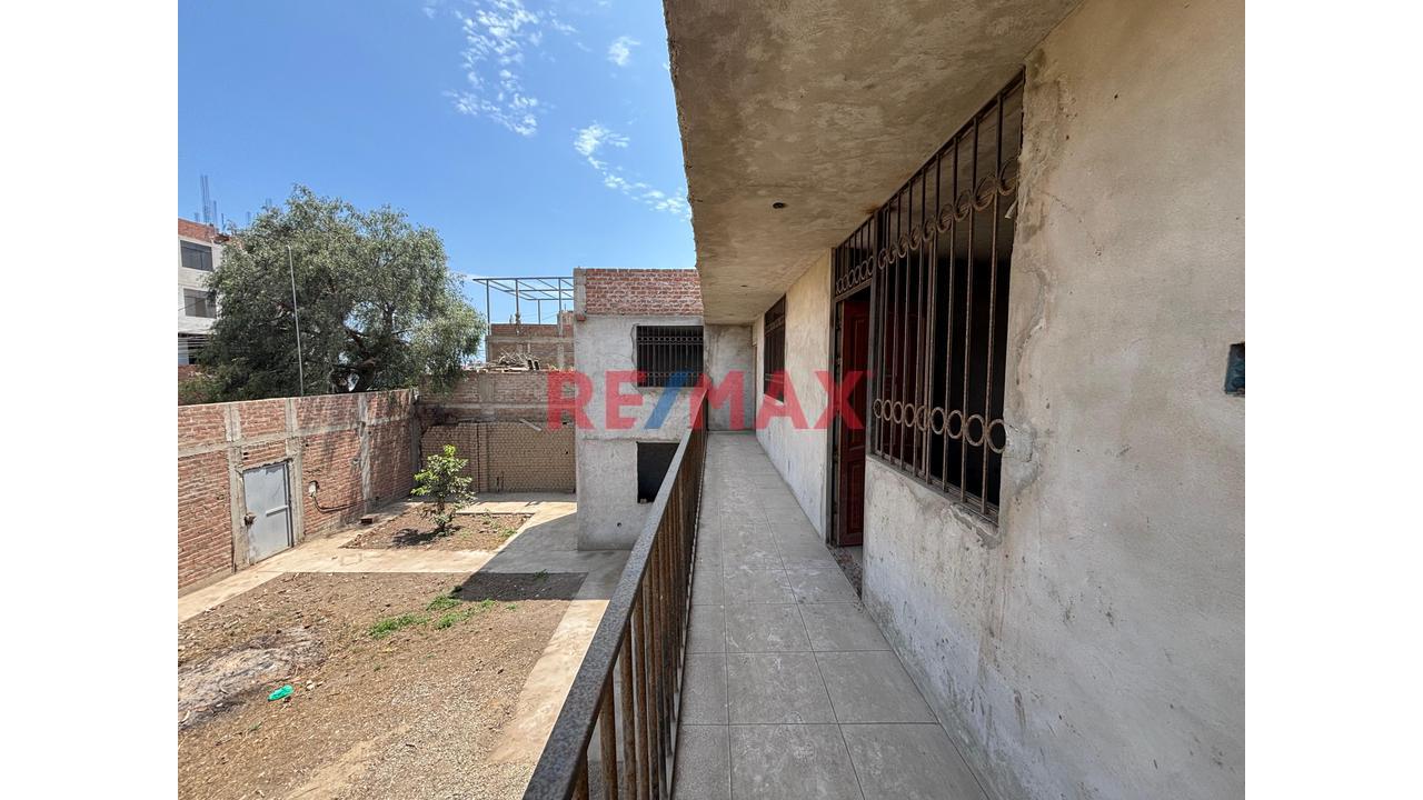 Casa Sin Acabados De 2 Pisos En Amplio Terreno En Sector Santa Rosa - Moche / Cerca A La Planta De La Coca Cola - 10