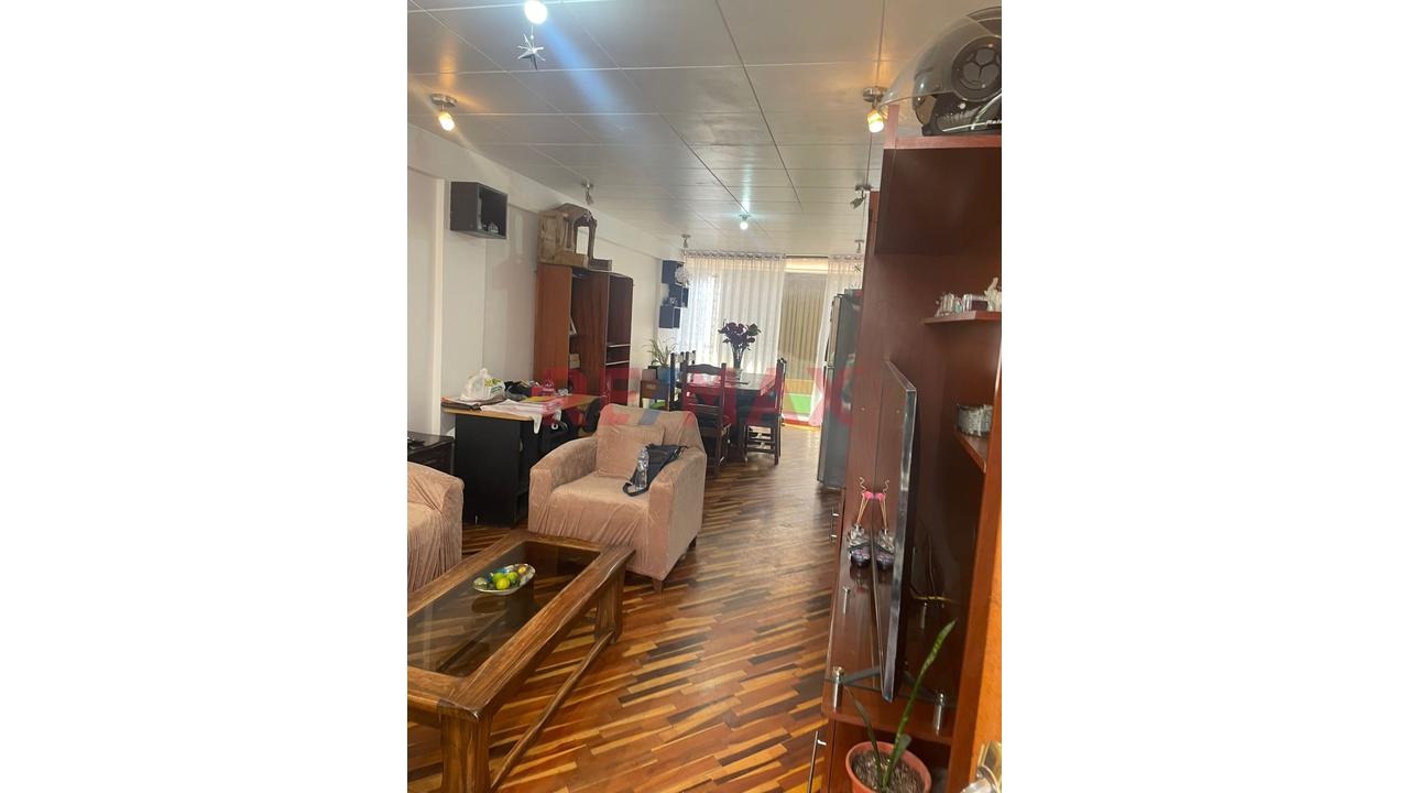 Departamento En Venta En San Sebastian Camioneros - 2