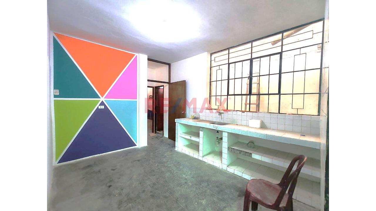 ¡Oportunidad Única En Sullana! Casa En Venta En Urb Santa Rosa De 250M2 - 8